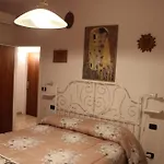 Marilyn Bed & Breakfast