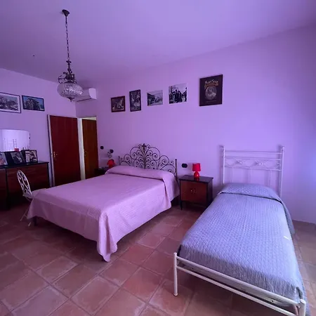 Marilyn Bed and breakfast