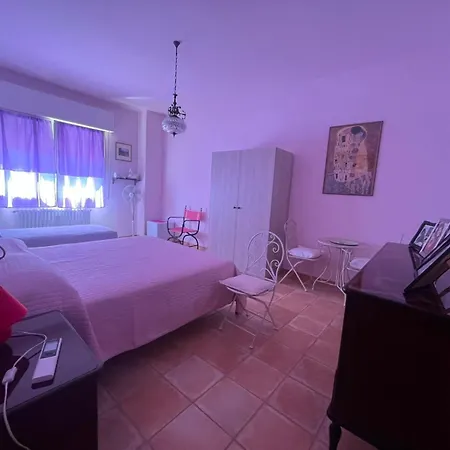 Marilyn Bed and breakfast Rávena