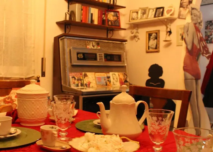 Marilyn Bed & Breakfast *