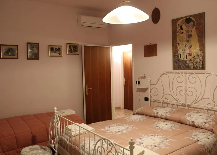 Marilyn Bed & Breakfast